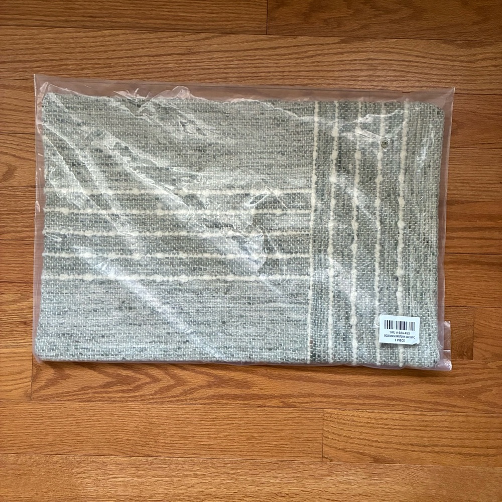 Crate and Barrel Bozeman Green Wool Pillow Cover